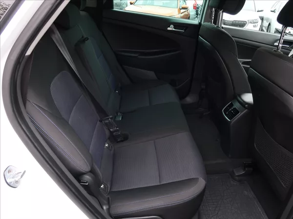 Hyundai Tucson 1,7 CRDi,85kW,NovéČR,GOCZECH! - foto 20