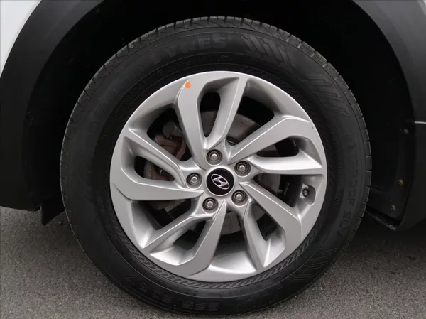 Hyundai Tucson 1,7 CRDi,85kW,NovéČR,GOCZECH! - foto 24