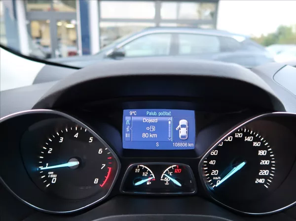 Ford Kuga 1,6 EcoBoost,110kW,NovéČR,tažn - foto 11