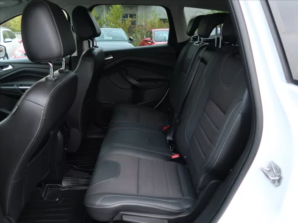 Ford Kuga 1,6 EcoBoost,110kW,NovéČR,tažn - foto 16