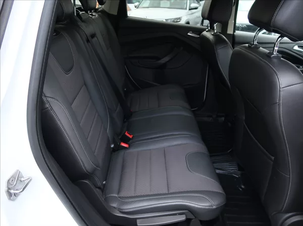 Ford Kuga 1,6 EcoBoost,110kW,NovéČR,tažn - foto 17