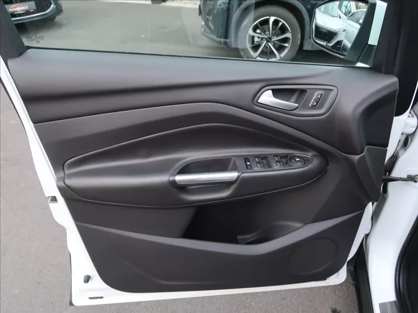 Ford Kuga 1,6 EcoBoost,110kW,NovéČR,tažn - foto 18