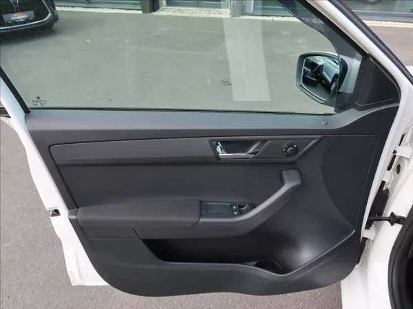 Škoda Fabia 1,0 TSi,70kW,1majČR,Serv.k,DPH - foto 19