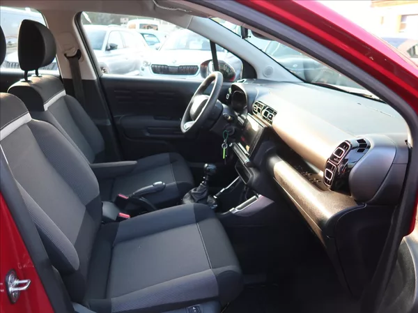 Citroën C3 Aircross 1,2 PT,81kW,NovéČR,Serv.kn. - foto 13