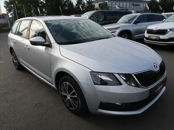 Škoda Octavia 1,6 TDi,85kW,NovéČR,klima - foto 2