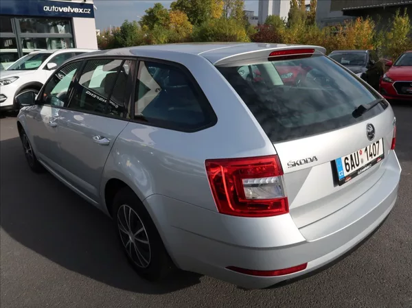 Škoda Octavia 1,6 TDi,85kW,NovéČR,klima - foto 4