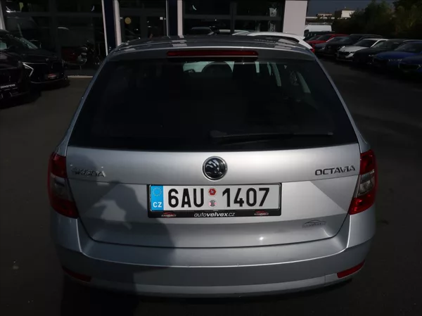 Škoda Octavia 1,6 TDi,85kW,NovéČR,klima - foto 8