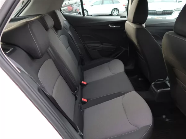 Škoda Fabia 1,0 TSi,70kW,1majČR,Serv.k,DPH - foto 17