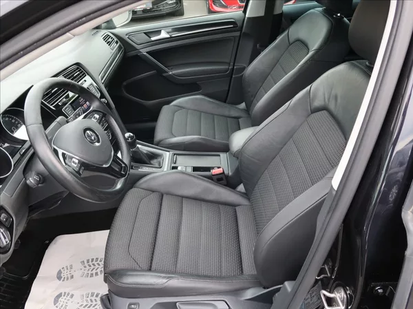 Volkswagen Golf 1,4 TSi,103kW,1majČR,Aut.klima - foto 12