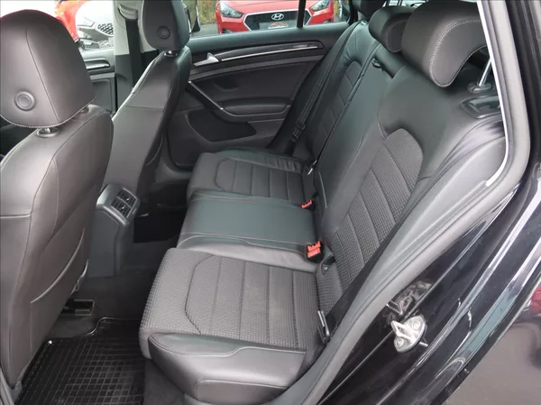 Volkswagen Golf 1,4 TSi,103kW,1majČR,Aut.klima - foto 17