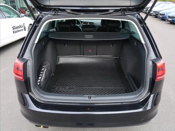 Volkswagen Golf 1,4 TSi,103kW,1majČR,Aut.klima - foto 21