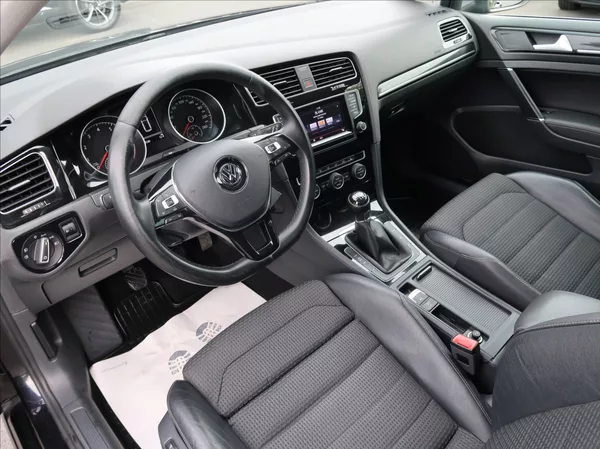 Volkswagen Golf 1,4 TSi,103kW,1majČR,Aut.klima - foto 9