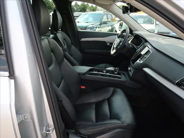 Volvo XC90 2,0 B5,173kW,MomentumPro,1maj - foto 13