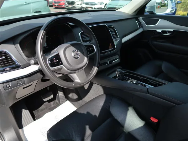 Volvo XC90 2,0 B5,173kW,MomentumPro,1maj - foto 9