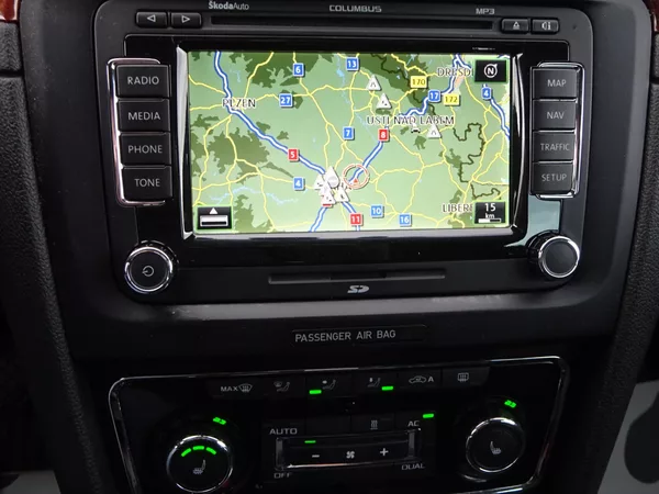 Škoda Superb - foto 15