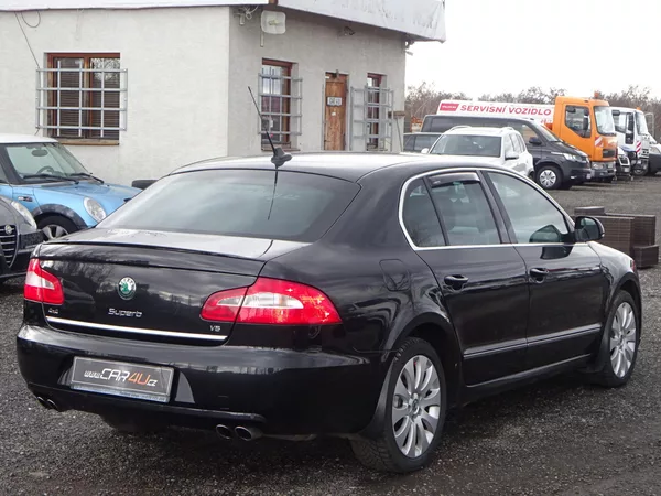 Škoda Superb - foto 25