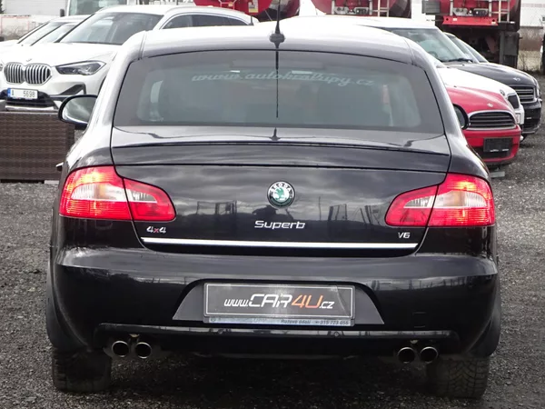 Škoda Superb - foto 26