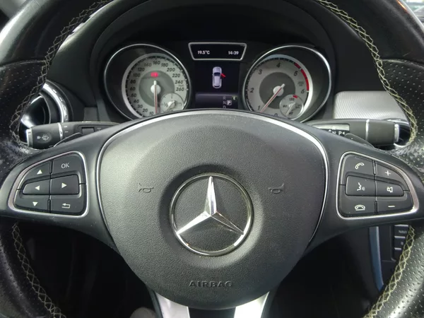 Mercedes-Benz GLA 200d 100kW 4MATIC PANORAMA - foto 17