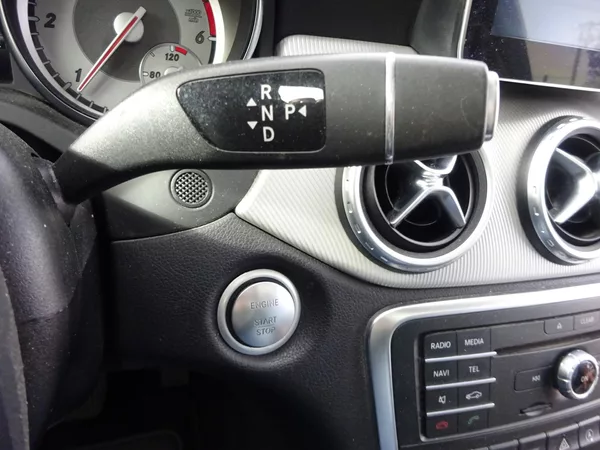 Mercedes-Benz GLA 200d 100kW 4MATIC PANORAMA - foto 24