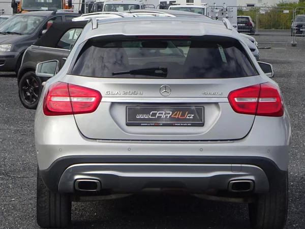 Mercedes-Benz GLA 200d 100kW 4MATIC PANORAMA - foto 29