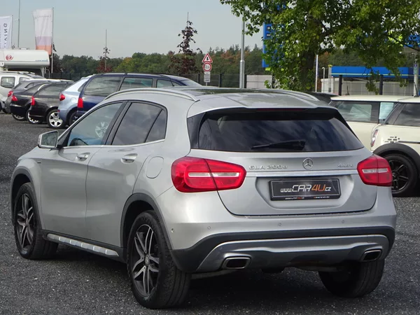 Mercedes-Benz GLA 200d 100kW 4MATIC PANORAMA - foto 30