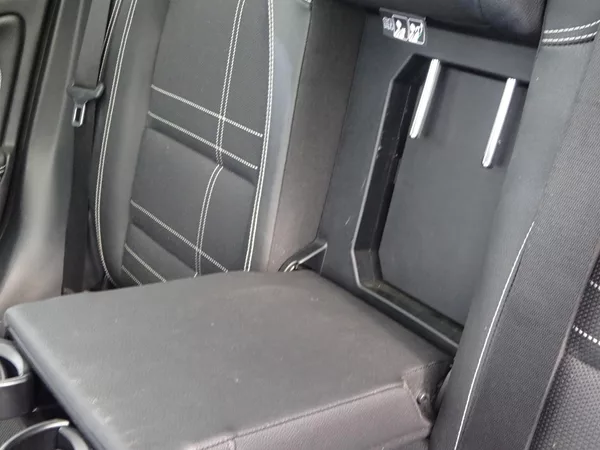 Mercedes-Benz GLA 200d 100kW 4MATIC PANORAMA - foto 37