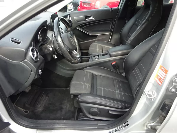 Mercedes-Benz GLA 200d 100kW 4MATIC PANORAMA - foto 6