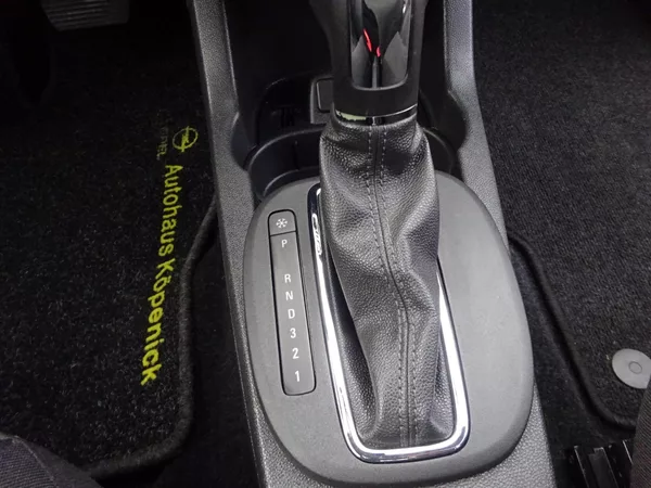 Opel Corsa 1.4i 74kW AUTOMAT SERVISKA - foto 14