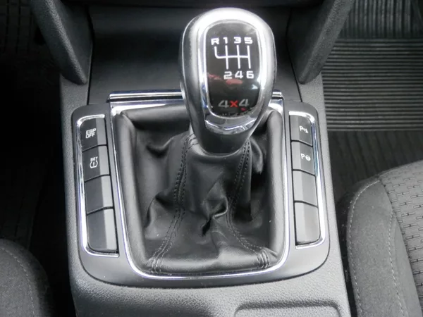 Škoda Superb 2,0TDI CR 125kW 4x4 ELEGANCE - foto 13