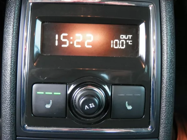Škoda Superb 2,0TDI CR 125kW 4x4 ELEGANCE - foto 22