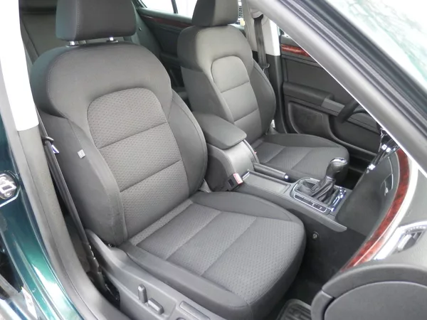 Škoda Superb 2,0TDI CR 125kW 4x4 ELEGANCE - foto 9