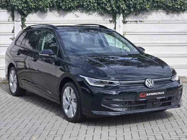 Volkswagen Golf 1,5 eTSi 110kW DSG Záruka2028