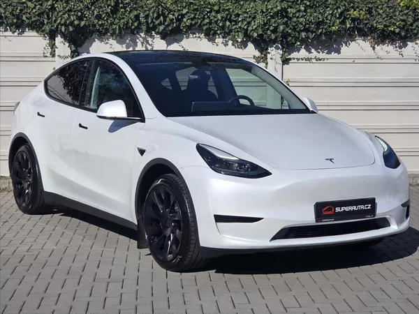 Tesla Model Y 0,0 LFP Ryzen Tažné Enhanced A