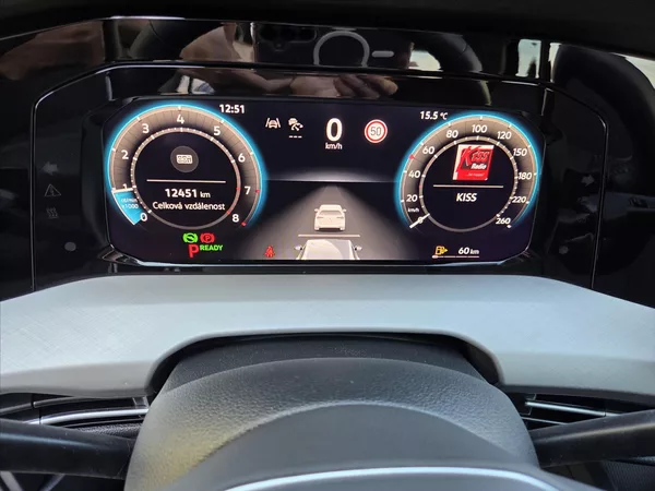 Volkswagen Golf 1,5 eTSi 110kW DSG Tov.záruka - foto 14
