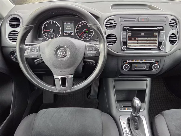 Volkswagen Tiguan 2,0 TDi DSG 4x4 Tažné z. Track - foto 12
