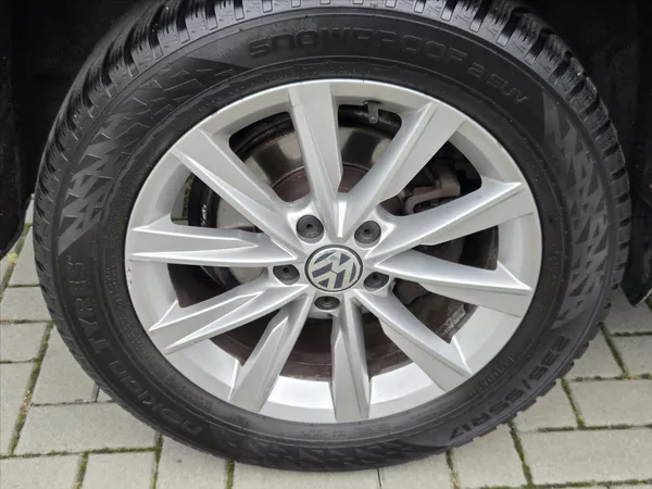 Volkswagen Tiguan 2,0 TDi DSG 4x4 Tažné z. Track - foto 22