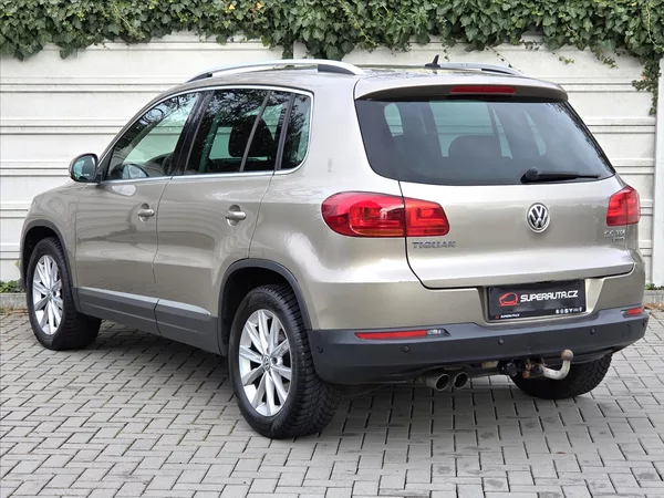 Volkswagen Tiguan 2,0 TDi DSG 4x4 Tažné z. Track - foto 4