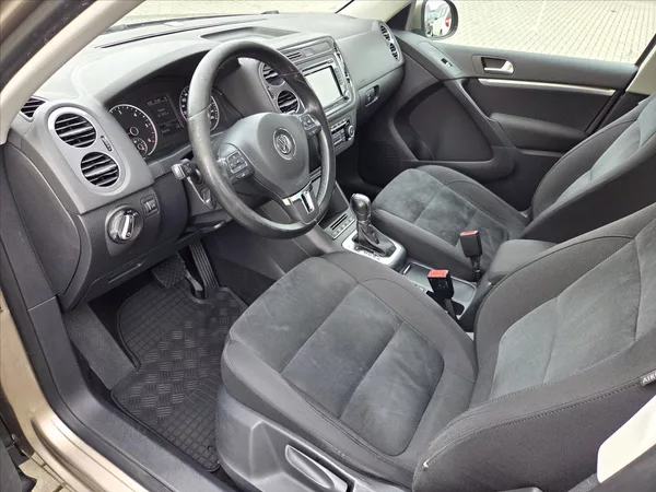 Volkswagen Tiguan 2,0 TDi DSG 4x4 Tažné z. Track - foto 8