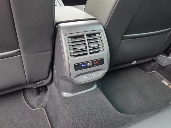Cupra Formentor 1,5 TSi DSG Matrix Záruka2029 - foto 10