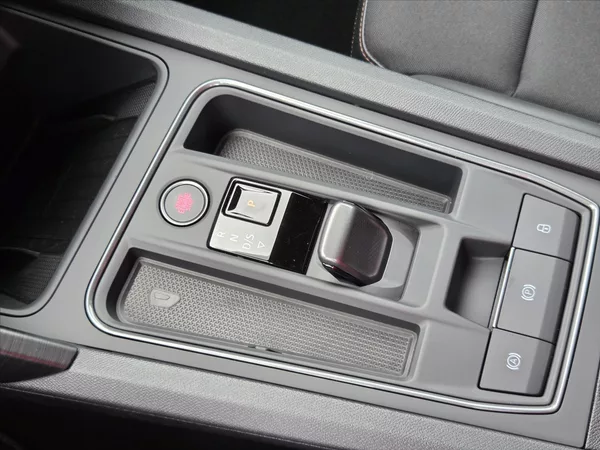 Cupra Formentor 1,5 TSi DSG Matrix Záruka2029 - foto 18