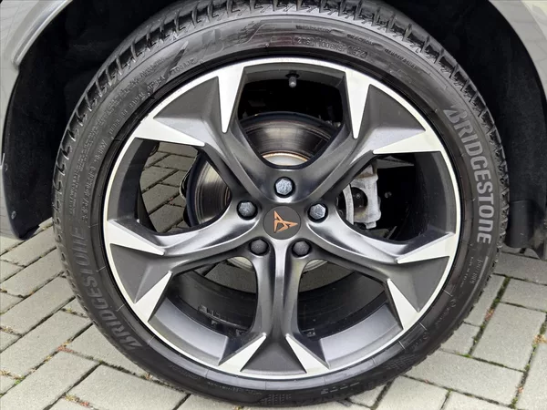 Cupra Formentor 1,5 TSi DSG Matrix Záruka2029 - foto 21