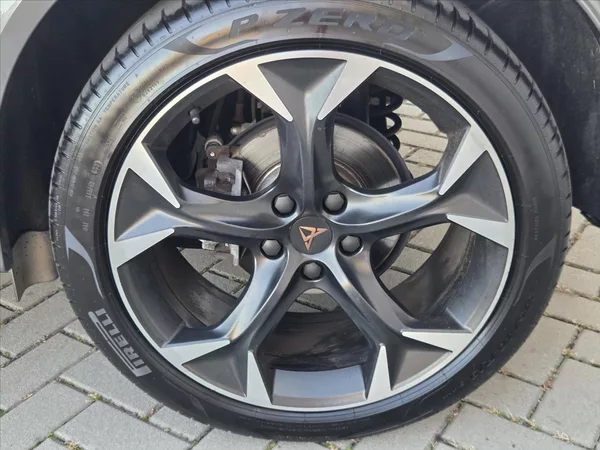 Cupra Formentor 2,0 TSi DSG 4x4 Matrix Tažné Z - foto 25