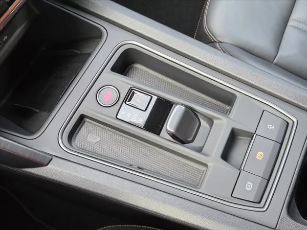 Cupra Formentor 2,0 TSi DSG 4x4 Matrix DCC Zár - foto 20
