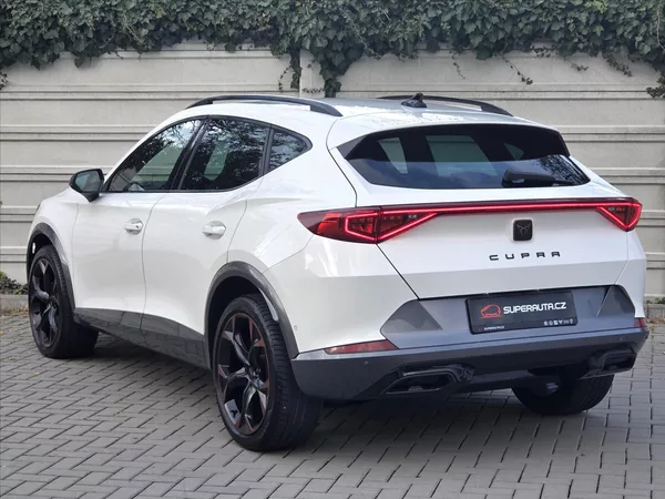 Cupra Formentor 2,0 TSi DSG 4x4 Matrix DCC Zár - foto 4