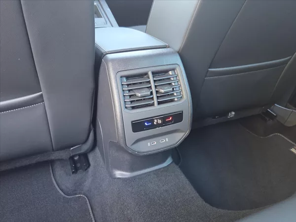 Cupra Formentor 1,5 TSi DSG Sport.sedadla Záru - foto 12