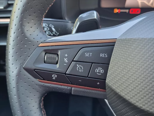 Cupra Formentor 1,5 TSi DSG Sport.sedadla Záru - foto 17