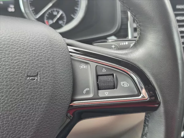 Škoda Kodiaq 2,0 TDi DSG 4x4 Style+ Tažné z - foto 18