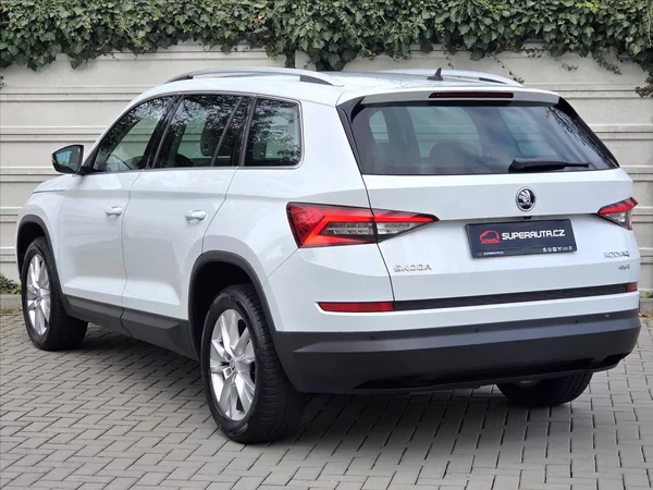 Škoda Kodiaq 2,0 TDi DSG 4x4 Style+ Tažné z - foto 4