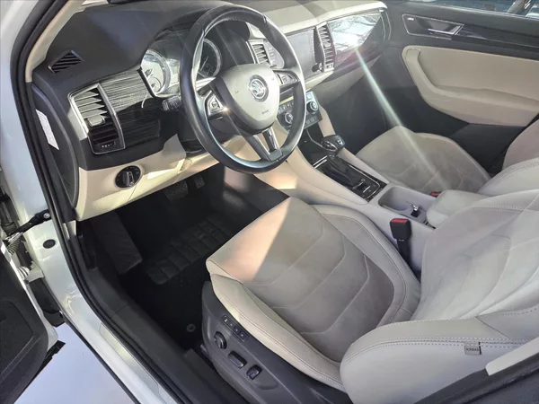 Škoda Kodiaq 2,0 TDi DSG 4x4 Style+ Tažné z - foto 9