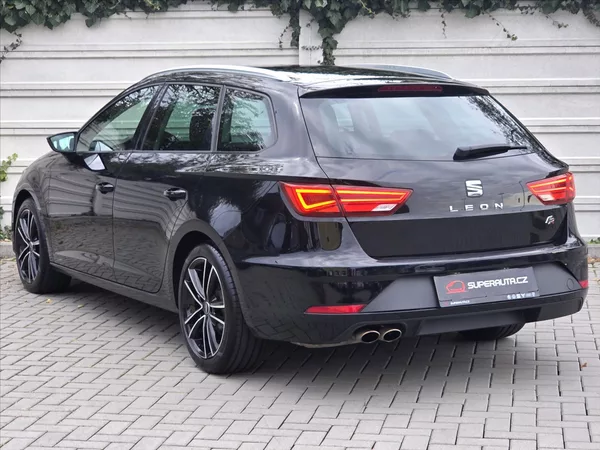 Seat Leon 1,8 TSi FR Full LED DCC 16V ST - foto 4
